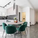 Luxury D - Luxury Two Bedroom With Terrace A2 ビビニェ