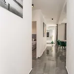 Luxury D - Luxury Two Bedroom With Terrace A2 * ビビニェ