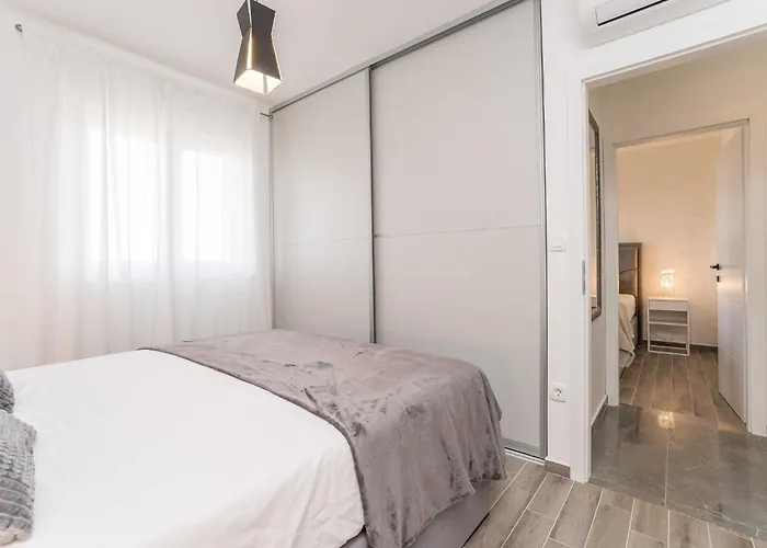 Luxury D - Luxury Two Bedroom With Terrace A2 Bibinje
