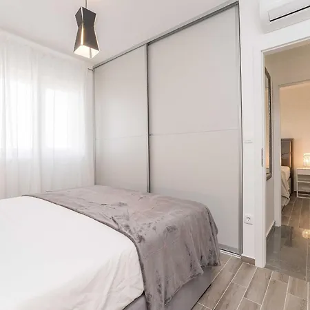Luxury D - Luxury Two Bedroom With Terrace A2 비빈제