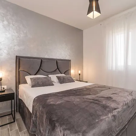 아파트 Luxury D - Luxury Two Bedroom With Terrace A2 비빈제