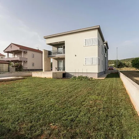 Luxury D - Luxury Two Bedroom With Terrace A2 비빈제