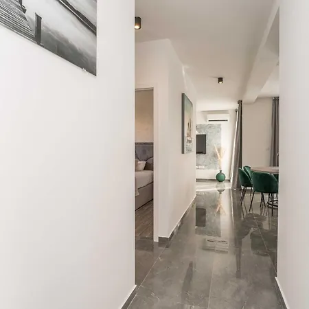 Luxury D - Luxury Two Bedroom With Terrace A2 * 비빈제