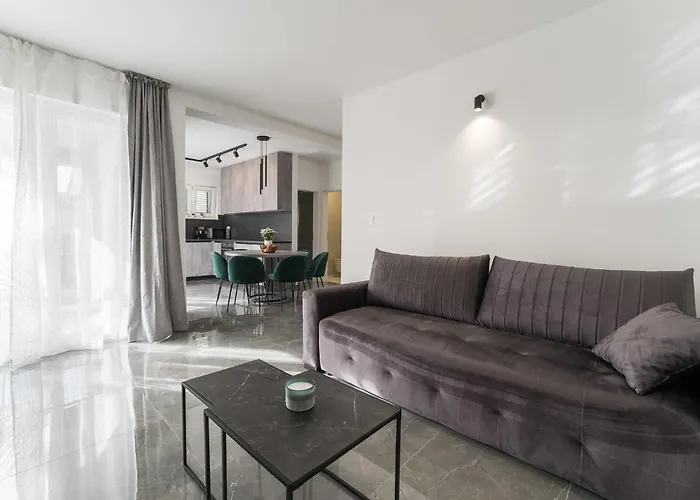 Lejlighed Luxury D - Luxury Two Bedroom With Terrace A2